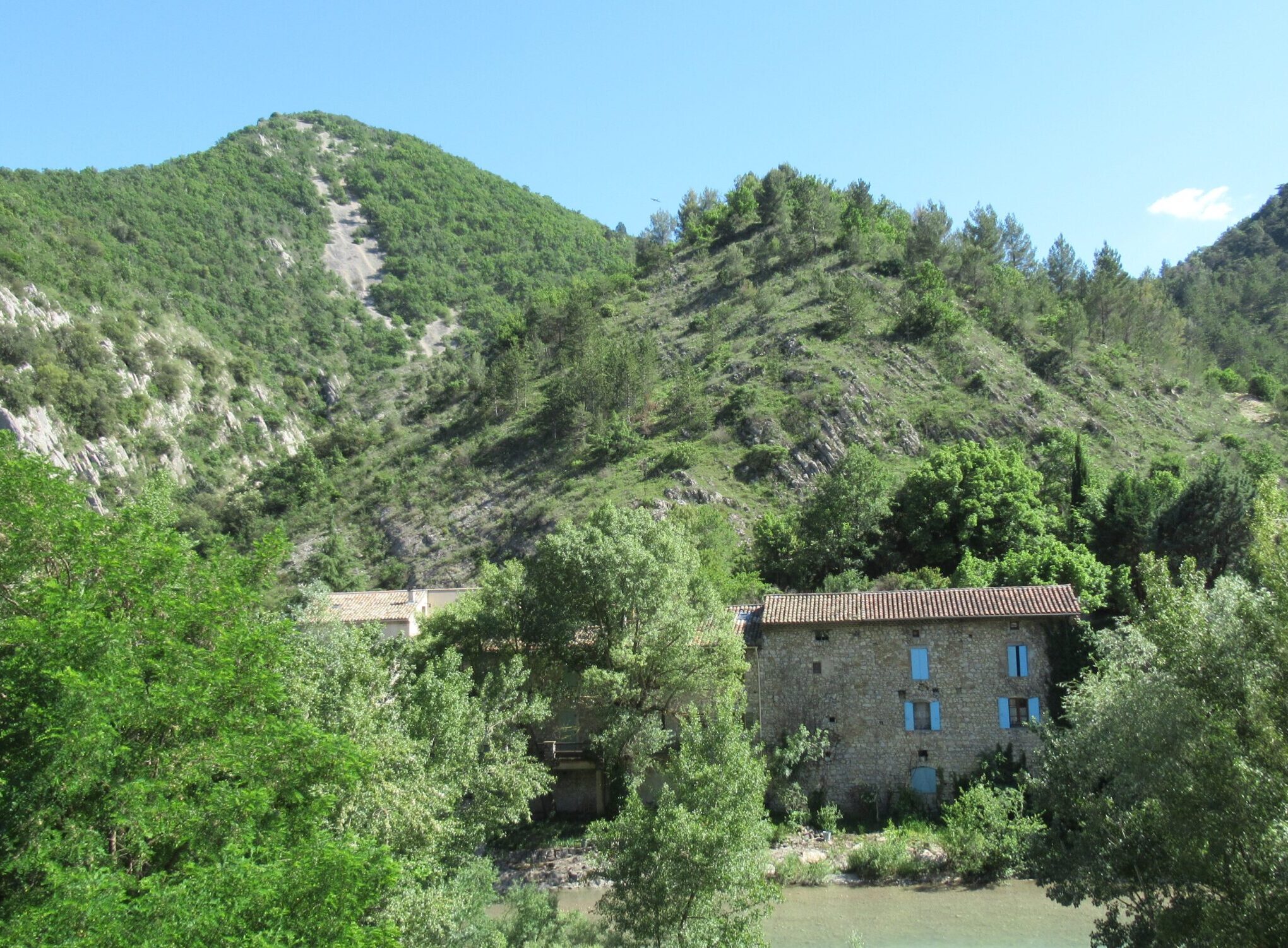 AUBERGE VU RIVIERE