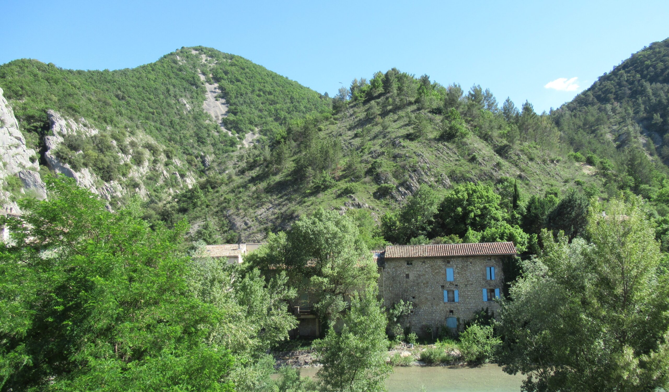 AUBERGE VU RIVIERE